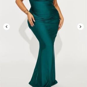 Green Ruched Sweetheart Neckline Gown for Wedding